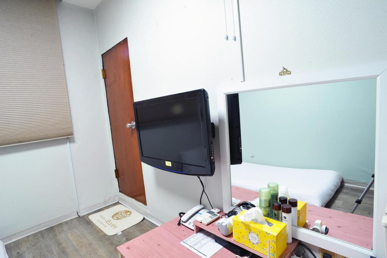 Saewha Hostel Seul Zewnętrze zdjęcie